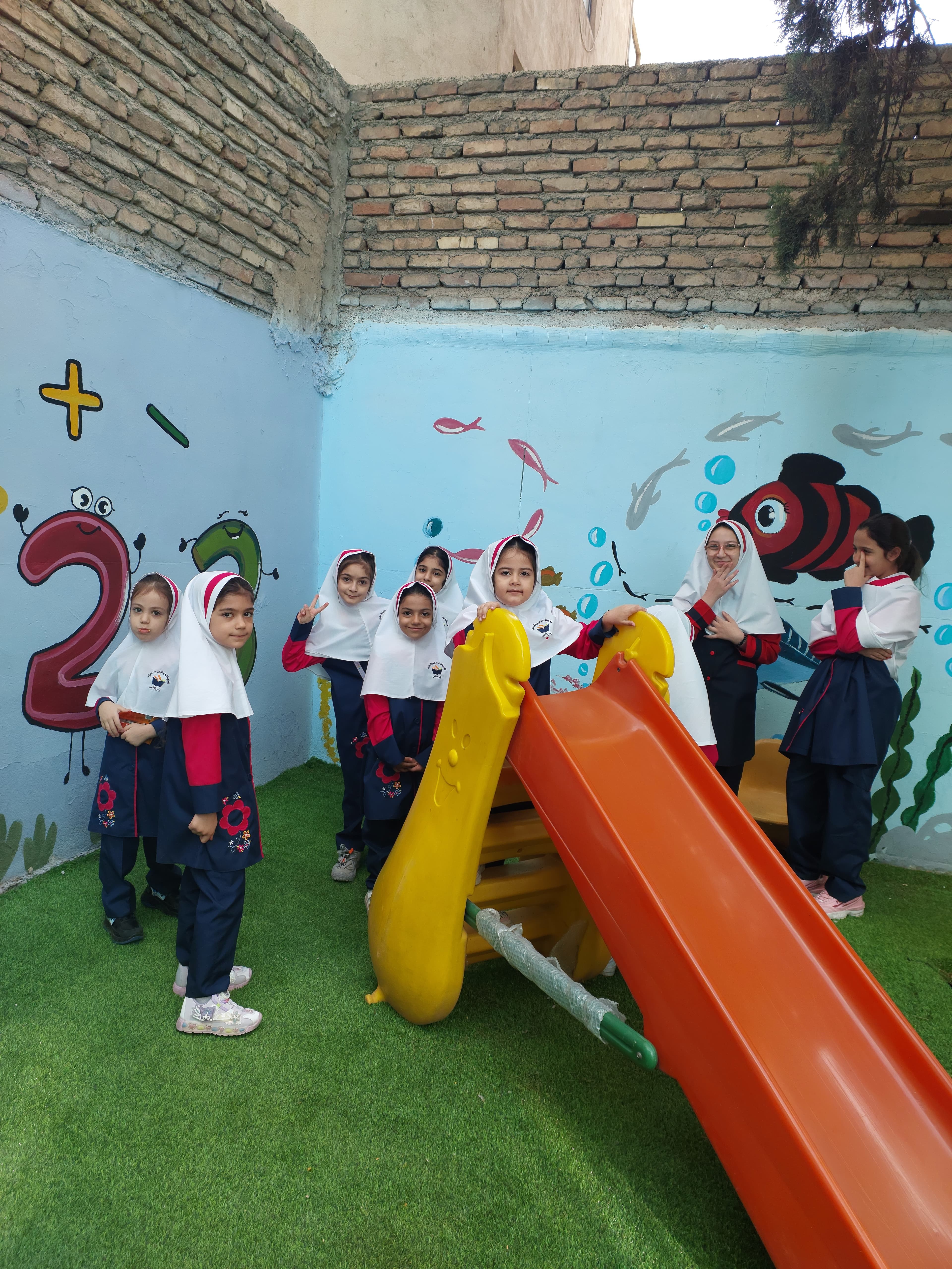 پیش دبستانی و دبستان دوره اول و دوم یاس فاطمی